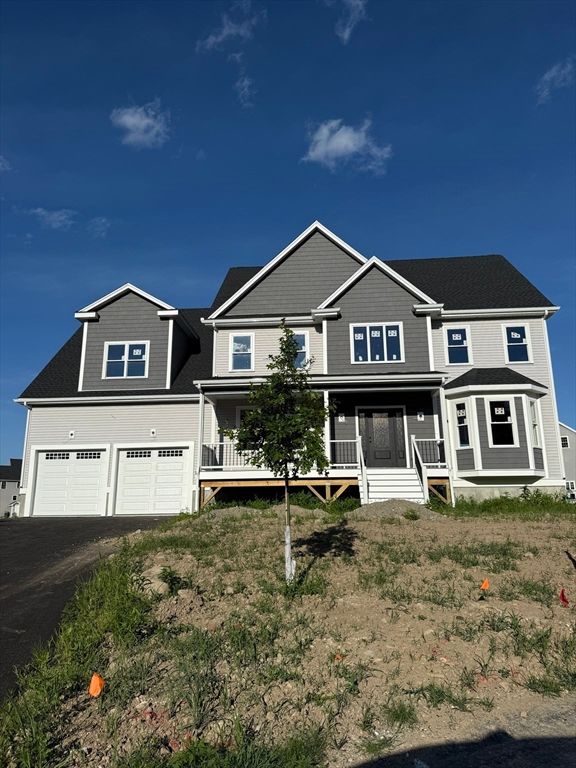 Attached, Exterior, Facade, American Craftsman