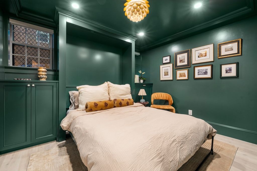 Bedroom, Interior, Pendant Lights, Recessed Lighting, Wood Texture Flooring