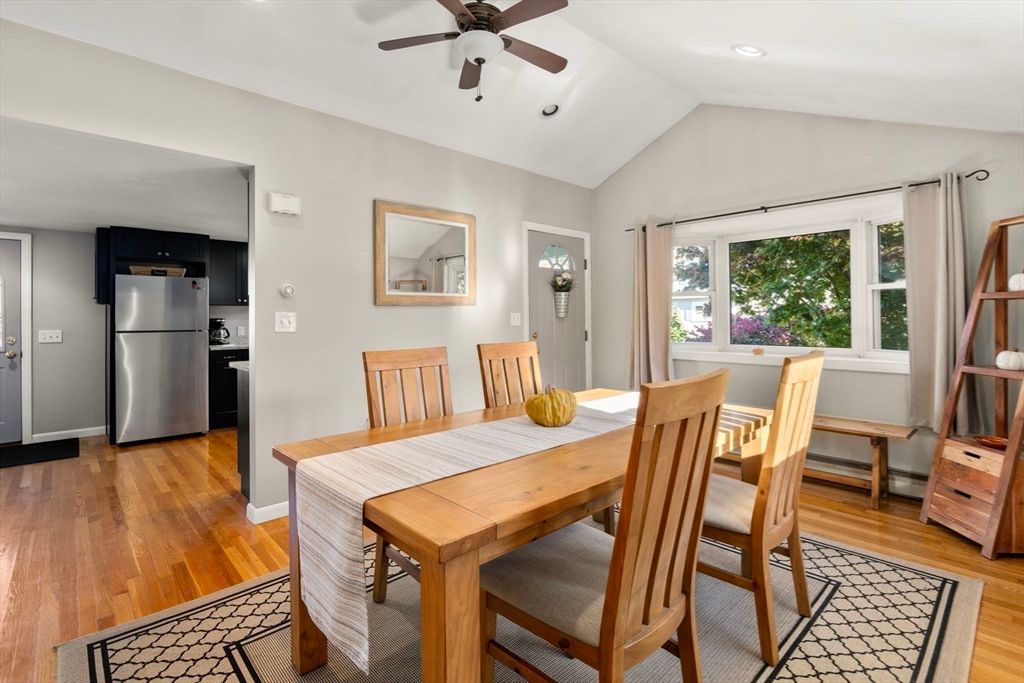 Dining room, Interior, Kitchen, Recessed Lighting, Wood Texture Flooring