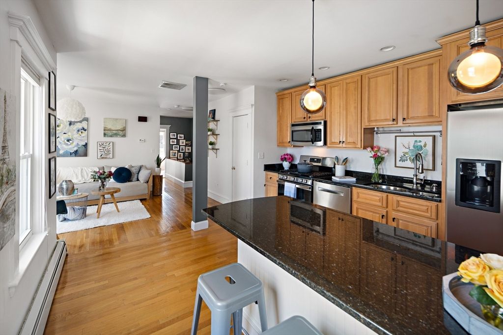 Interior, Kitchen, Living room, Pendant Lights, Recessed Lighting, Stainless Steel Appliances, Wood Texture Flooring