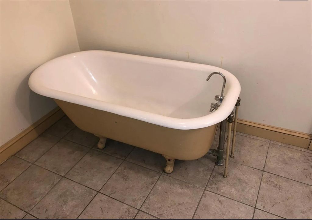 Bathroom, Free Standing Baths, Interior