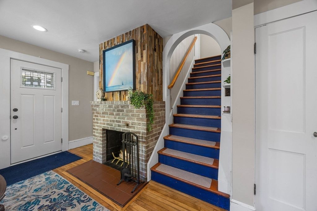 Fireplace, Interior, Recessed Lighting, Wood Texture Flooring