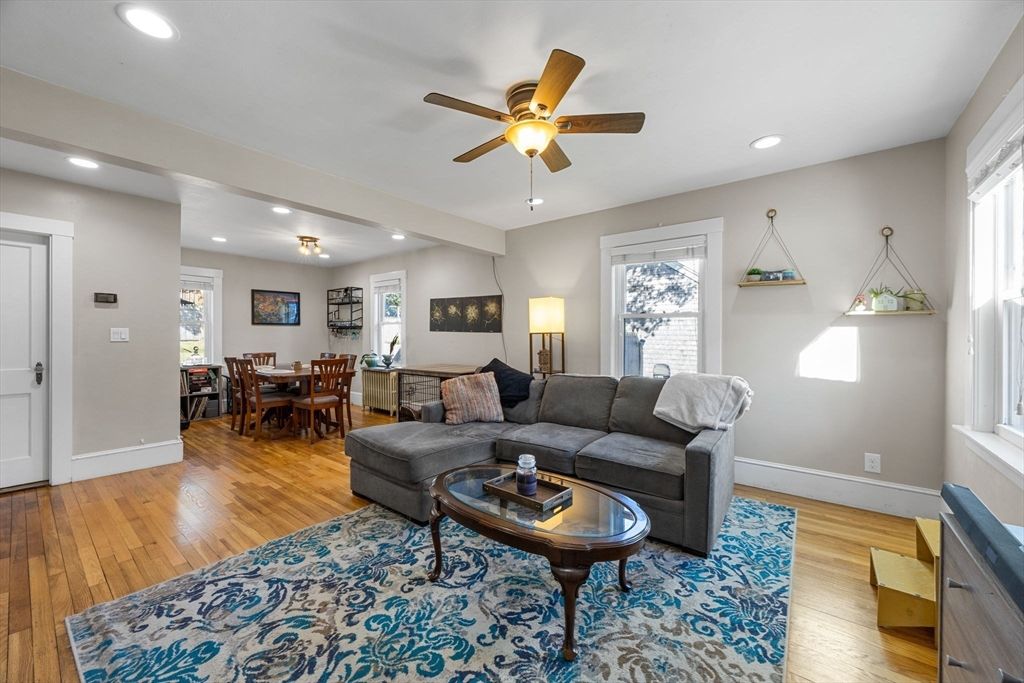 Dining room, Interior, Living room, Recessed Lighting, Wood Texture Flooring
