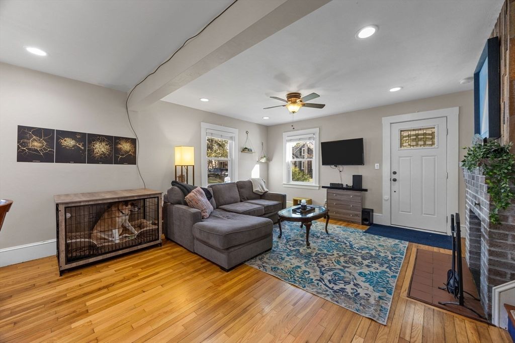 Fireplace, Interior, Living room, Recessed Lighting, Wood Texture Flooring