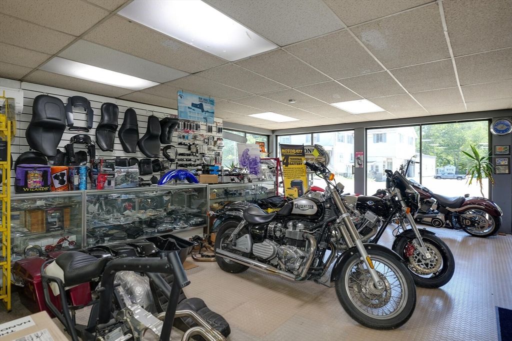 Garage, Interior, Recessed Lighting