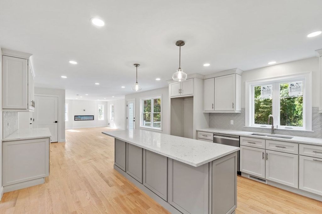 Interior, Kitchen, Pendant Lights, Recessed Lighting, Wood Texture Flooring