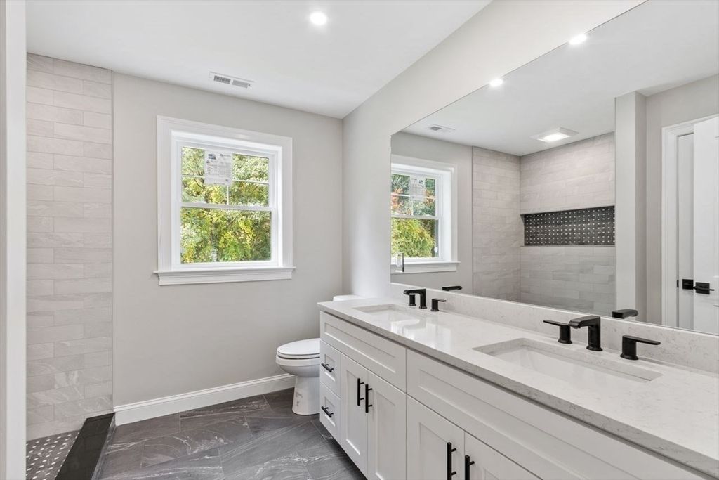 Bathroom, Dual Sink Vanities, Interior, Marble, Recessed Lighting