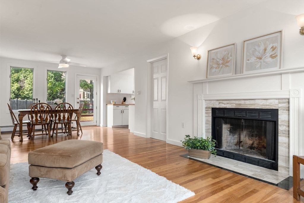 Dining room, Fireplace, Interior, Wood Texture Flooring