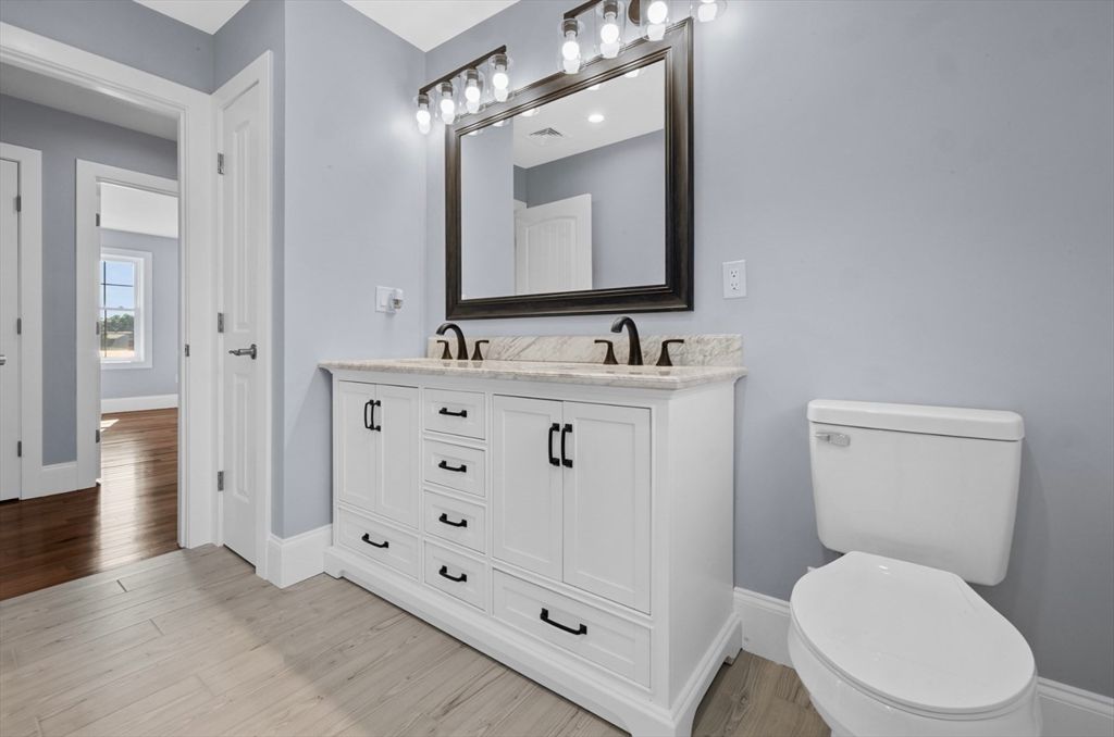 Bathroom, Dual Sink Vanities, Interior, Wood Texture Flooring