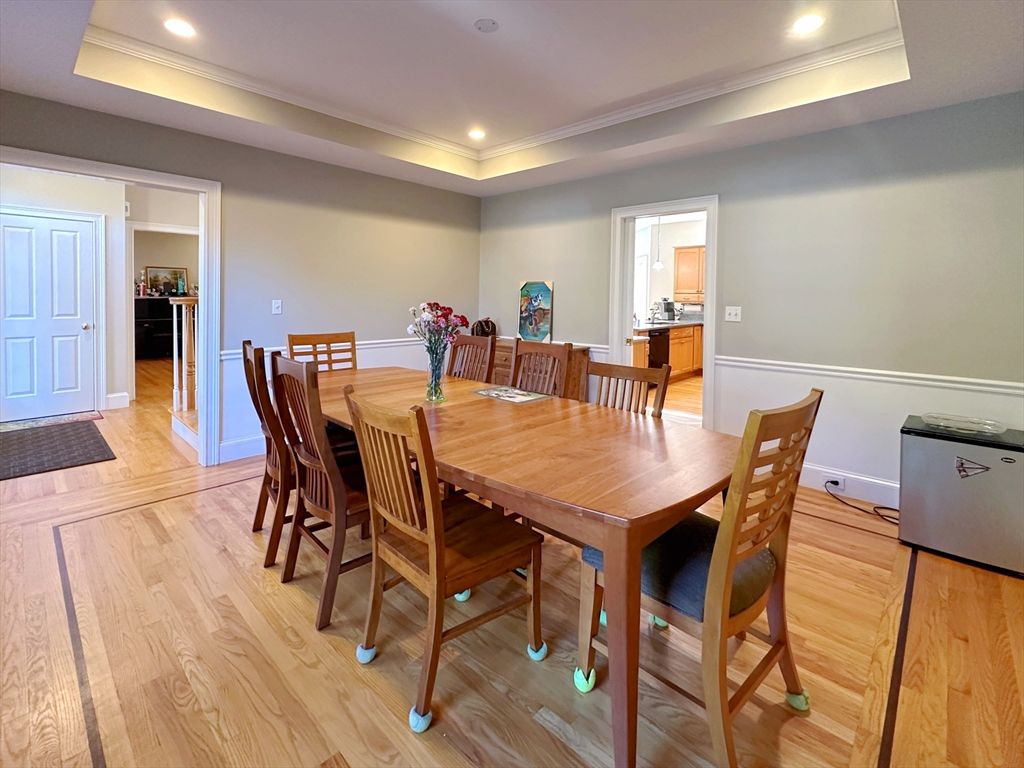 Dining room, Interior, Recessed Lighting, Wood Texture Flooring
