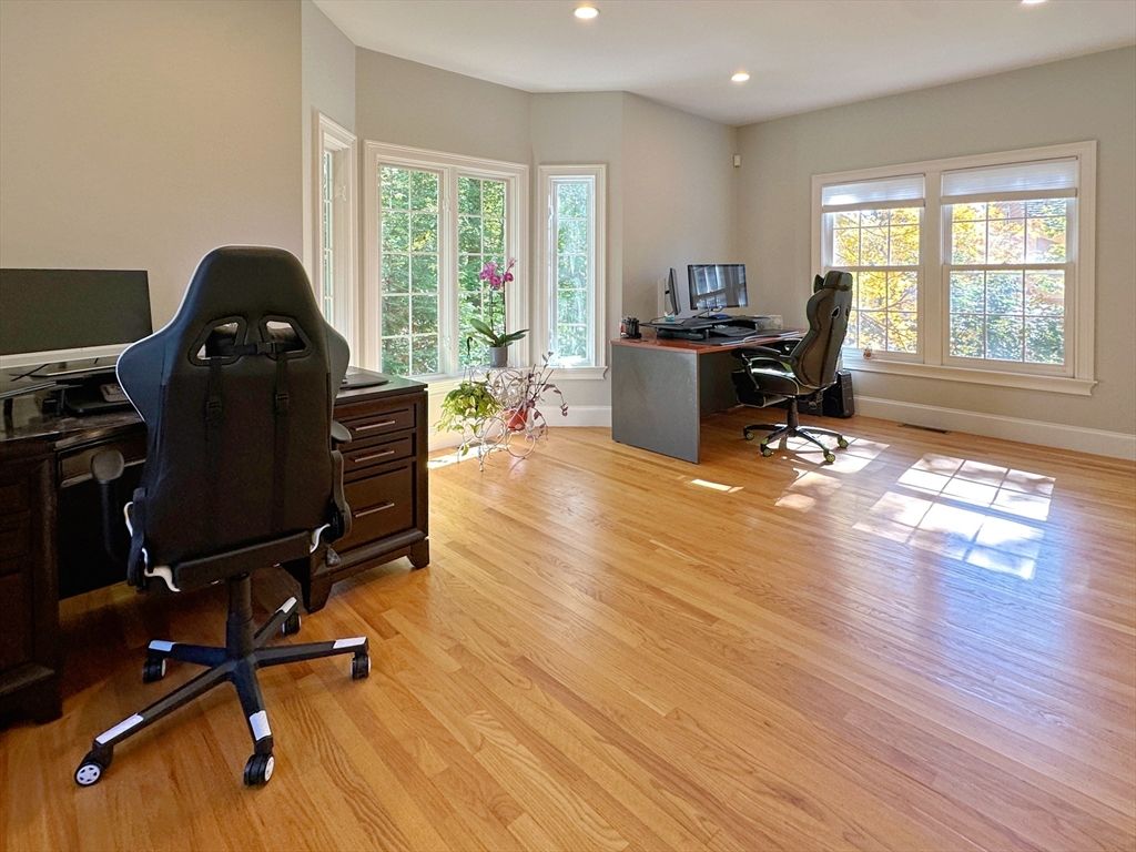 Home Office, Interior, Recessed Lighting, Wood Texture Flooring