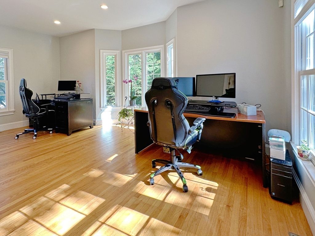 Home Office, Interior, Recessed Lighting, Wood Texture Flooring