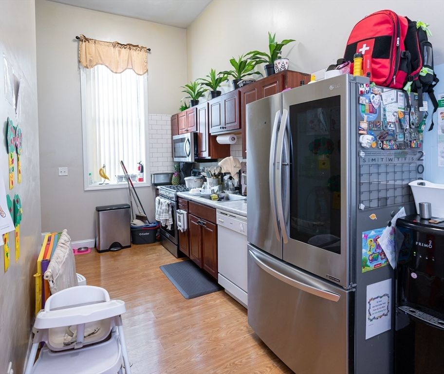 Interior, Kitchen, Wood Texture Flooring