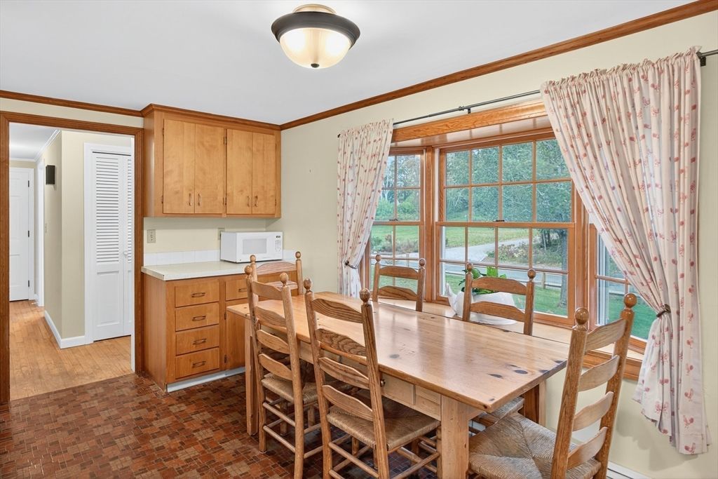 Dining room, Interior, Wood Texture Flooring