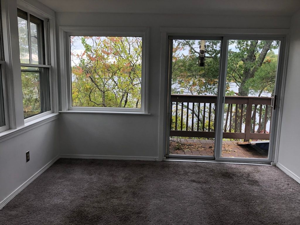 Empty room, Interior, Sun Room