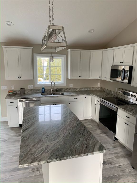 Interior, Kitchen, Pendant Lights, Recessed Lighting, Wood Texture Flooring