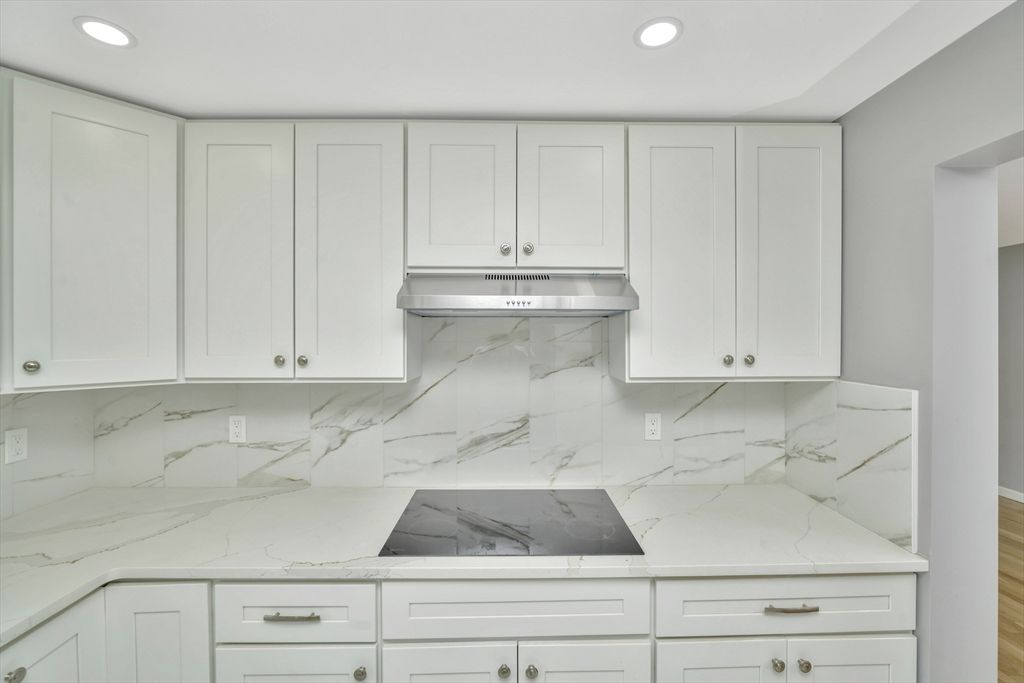 Interior, Kitchen, Marble Walls, Recessed Lighting, Wood Texture Flooring