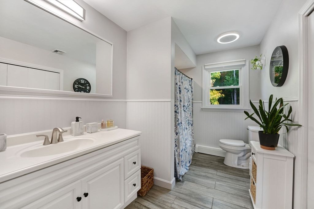 Bathroom, Interior, Wood Texture Flooring