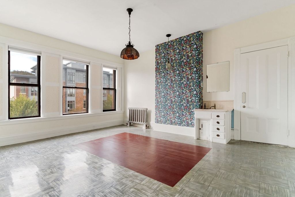 Empty room, Interior, Pendant Lights