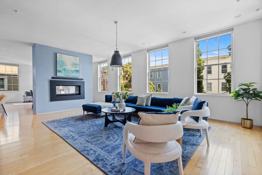 Fireplace, Interior, Living room, Pendant Lights, Recessed Lighting, Wood Texture Flooring