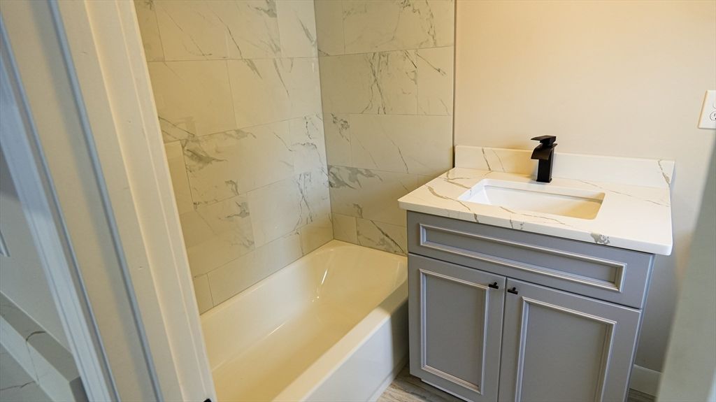 Bathroom, Interior, Marble Walls