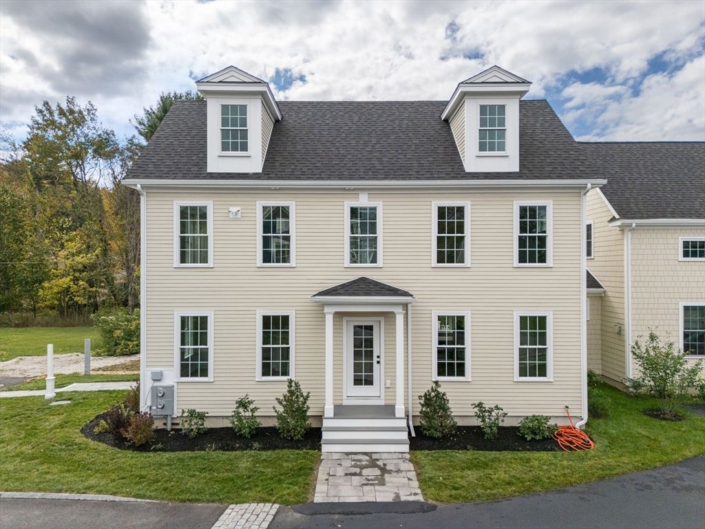 Exterior, Facade, Georgian