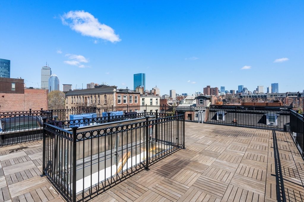 Exterior, Other, Skyline