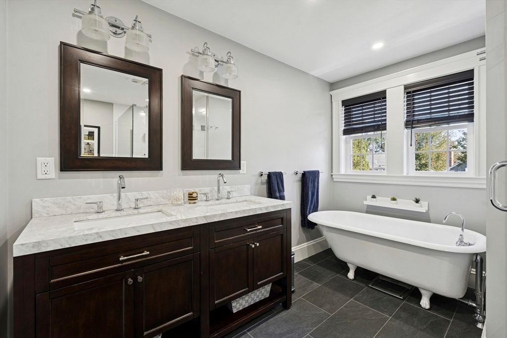 Bathroom, Dual Sink Vanities, Free Standing Baths, Interior, Recessed Lighting