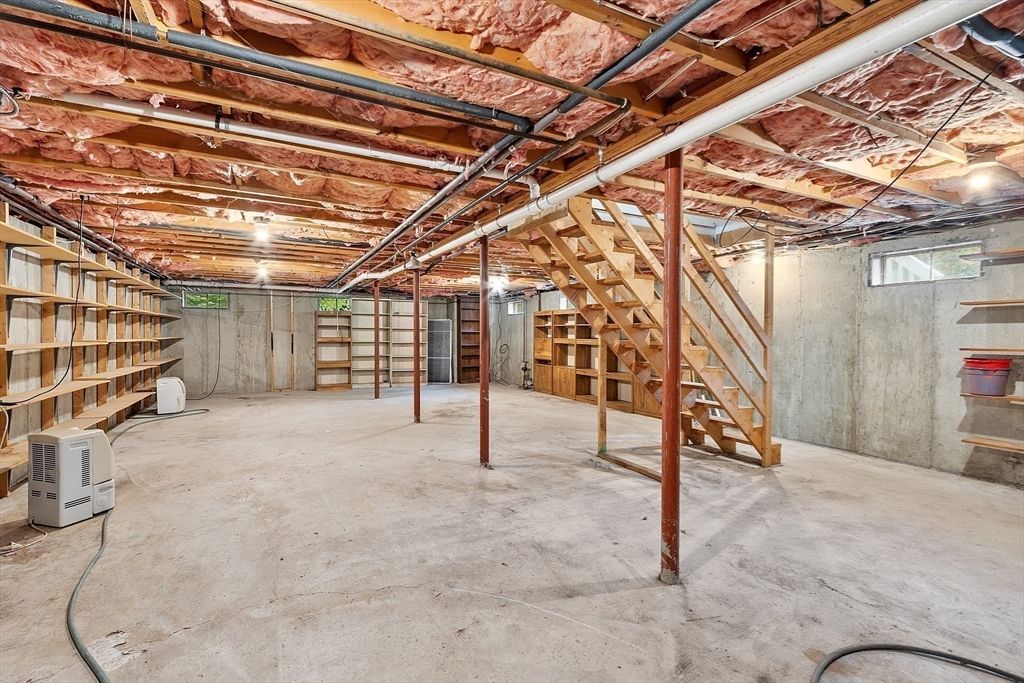 Interior, Wooden Beams