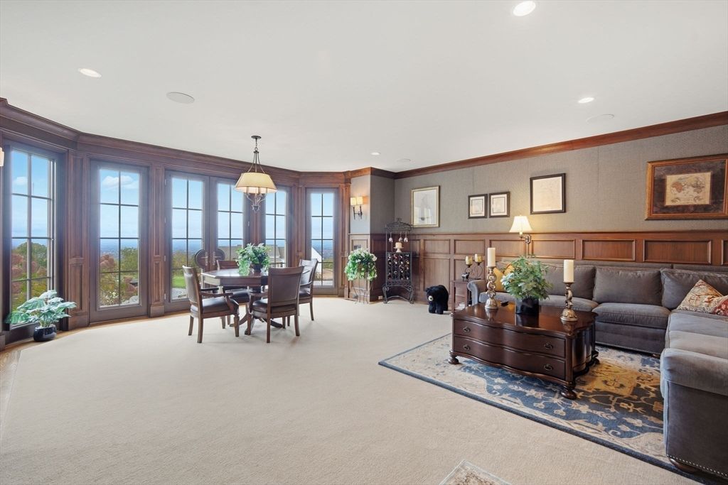 Dining room, Interior, Living room, Recessed Lighting