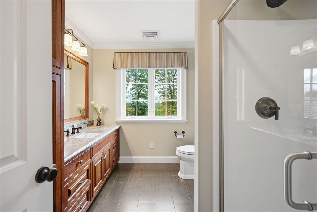 Bathroom, Dual Sink Vanities, Interior, Wood Texture Flooring