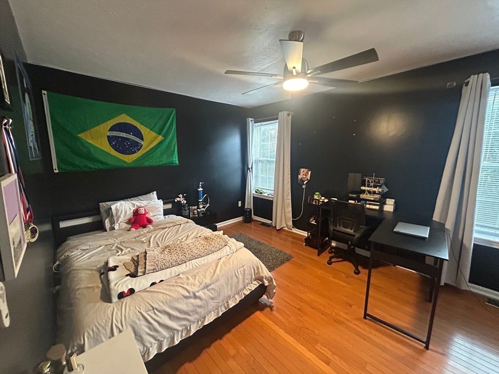 Bedroom, Home Office, Interior, Wood Texture Flooring