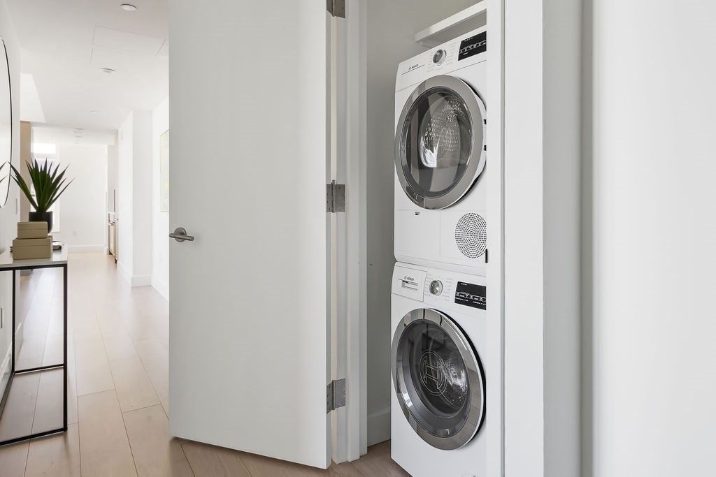 Interior, Recessed Lighting, Utility Closets, Washer