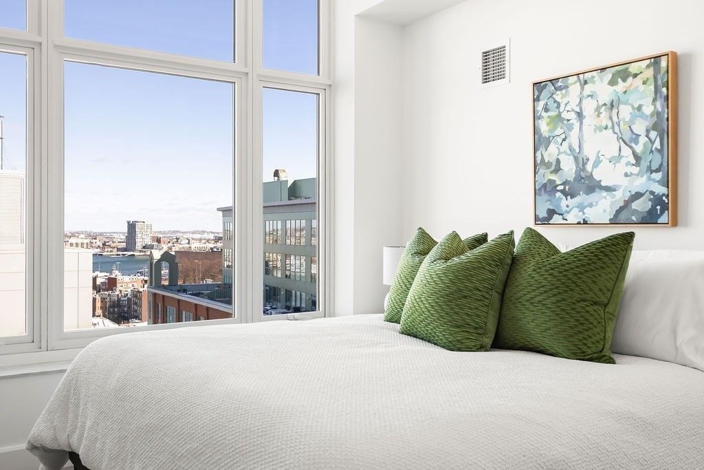 Bedroom, Interior, Water