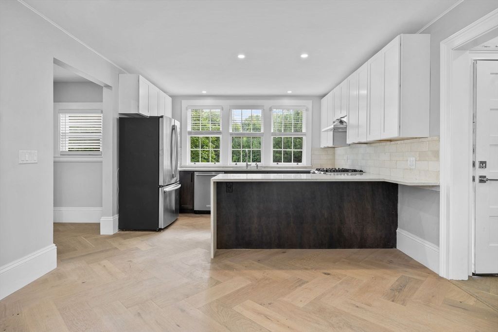 Interior, Kitchen, Recessed Lighting, Wood Texture Flooring