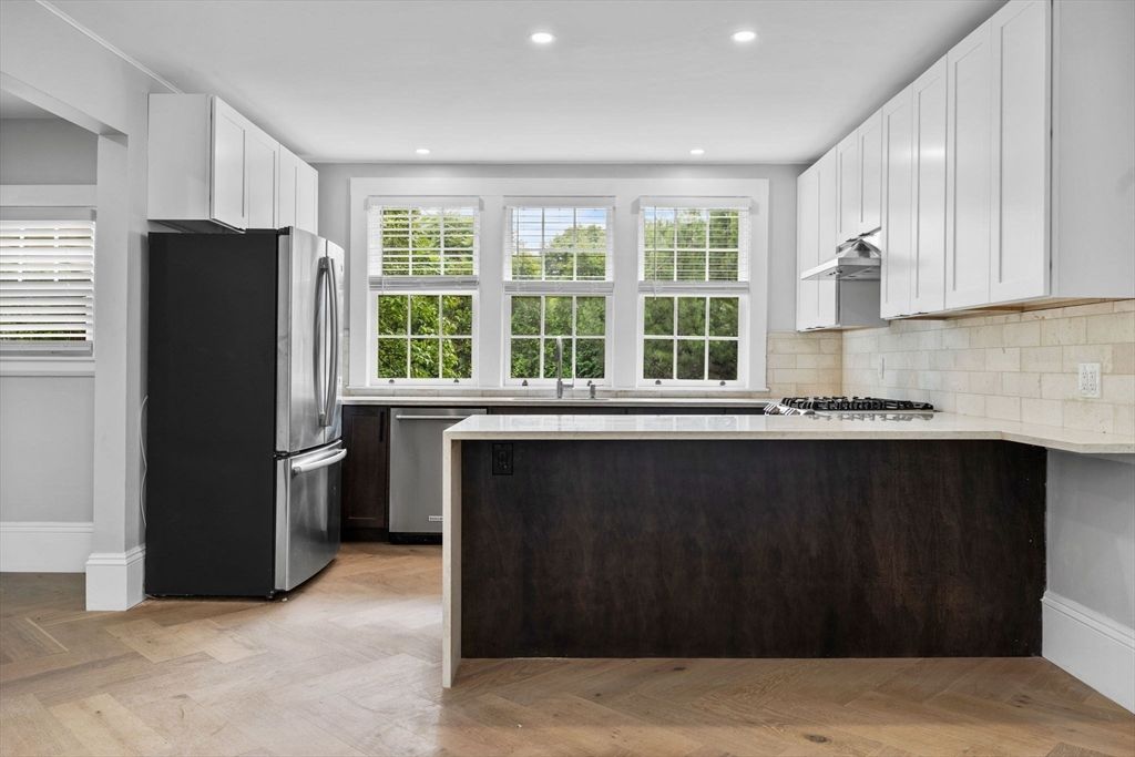 Interior, Kitchen, Recessed Lighting, Wood Texture Flooring