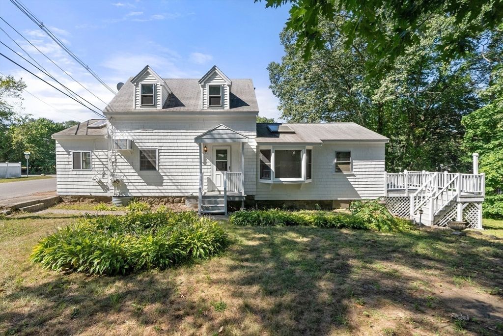 Exterior, Facade, Cape Cod