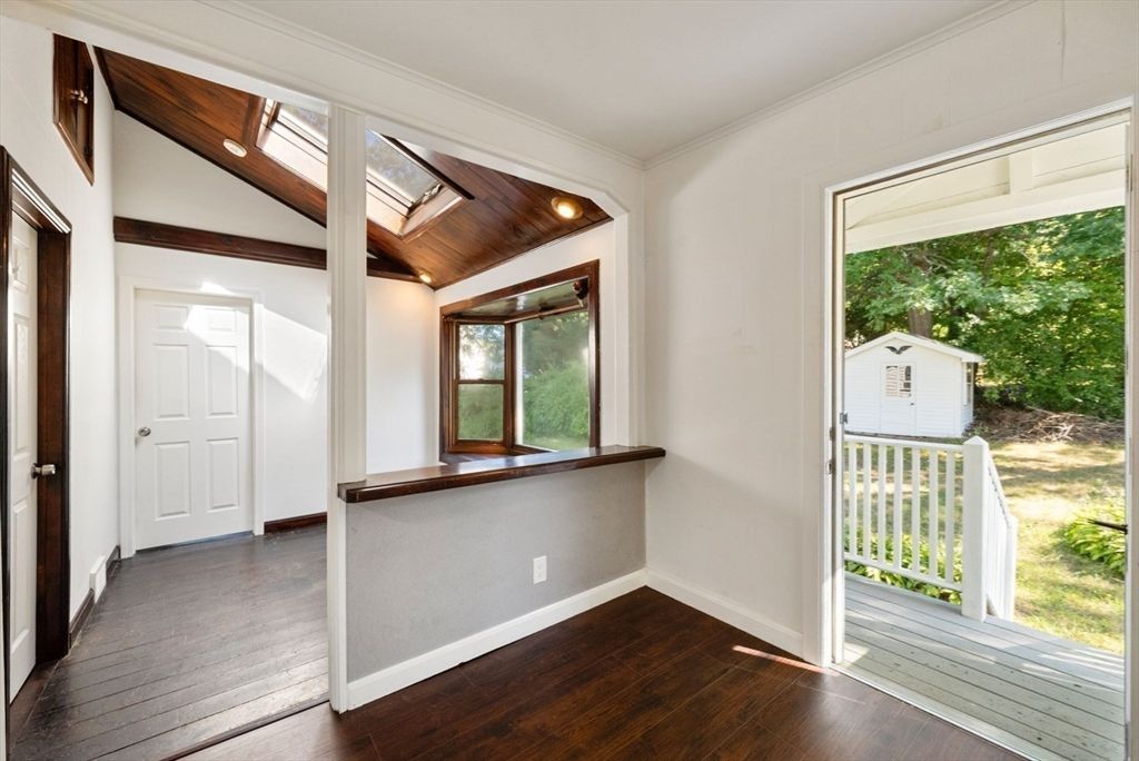 Interior, Recessed Lighting, Wooden Ceilings, Wood Texture Flooring