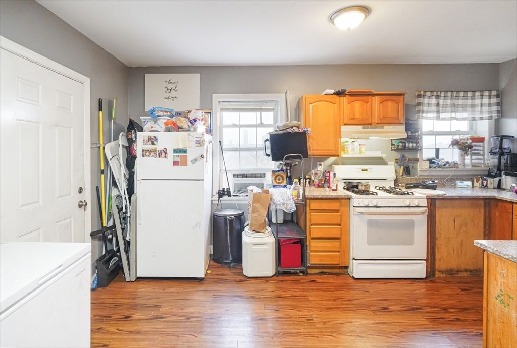 Interior, Kitchen, Wood Texture Flooring