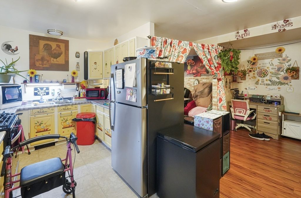 Interior, Kitchen, Wood Texture Flooring