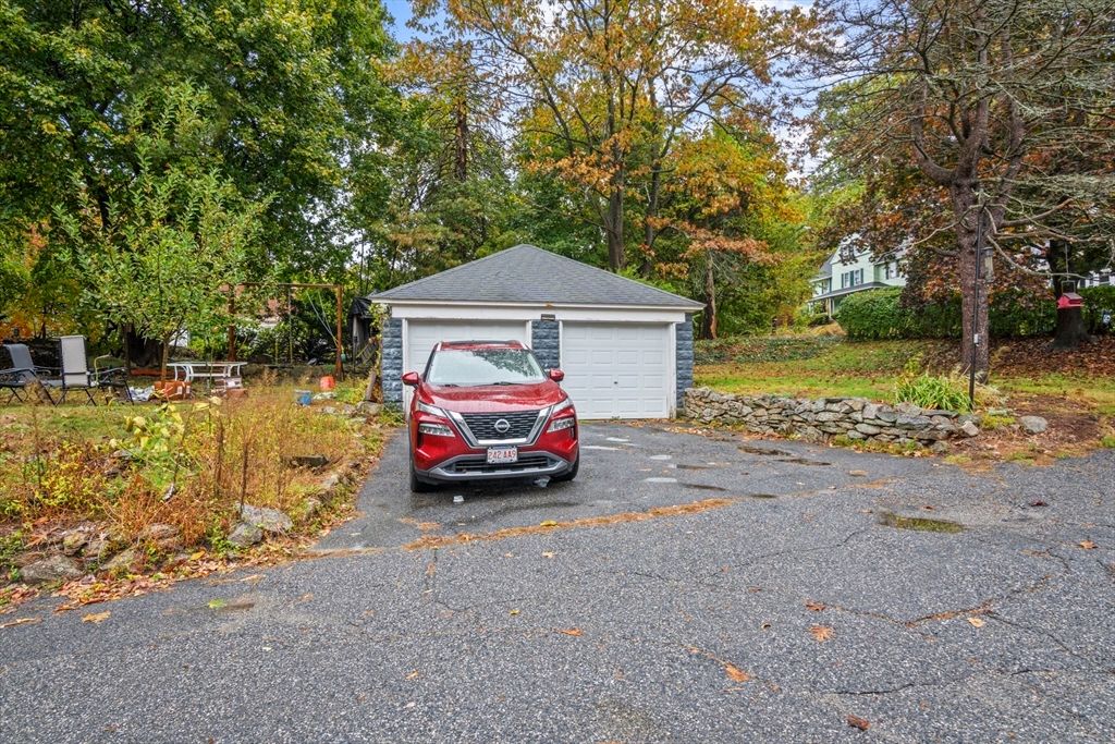 Backyard, Detached Garage, Exterior