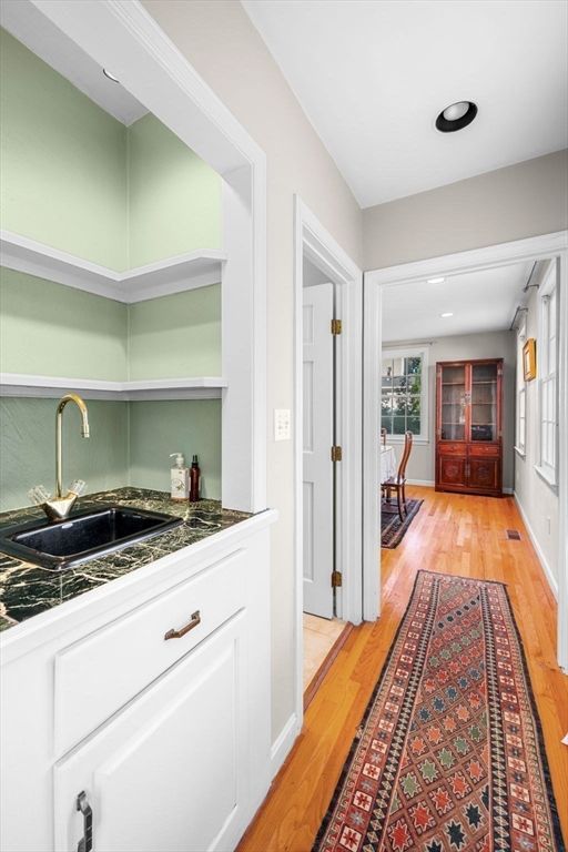 Interior, Recessed Lighting, Wood Texture Flooring