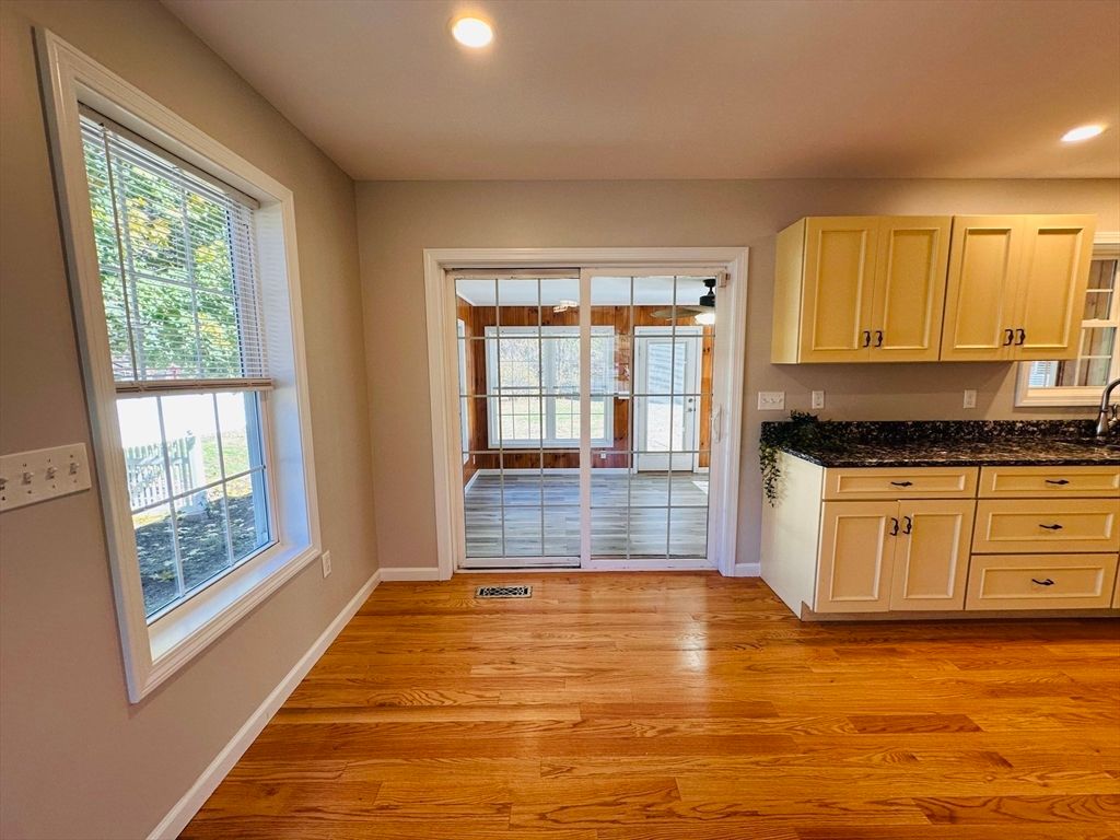 Empty room, Interior, Kitchen, Recessed Lighting, Wood Texture Flooring