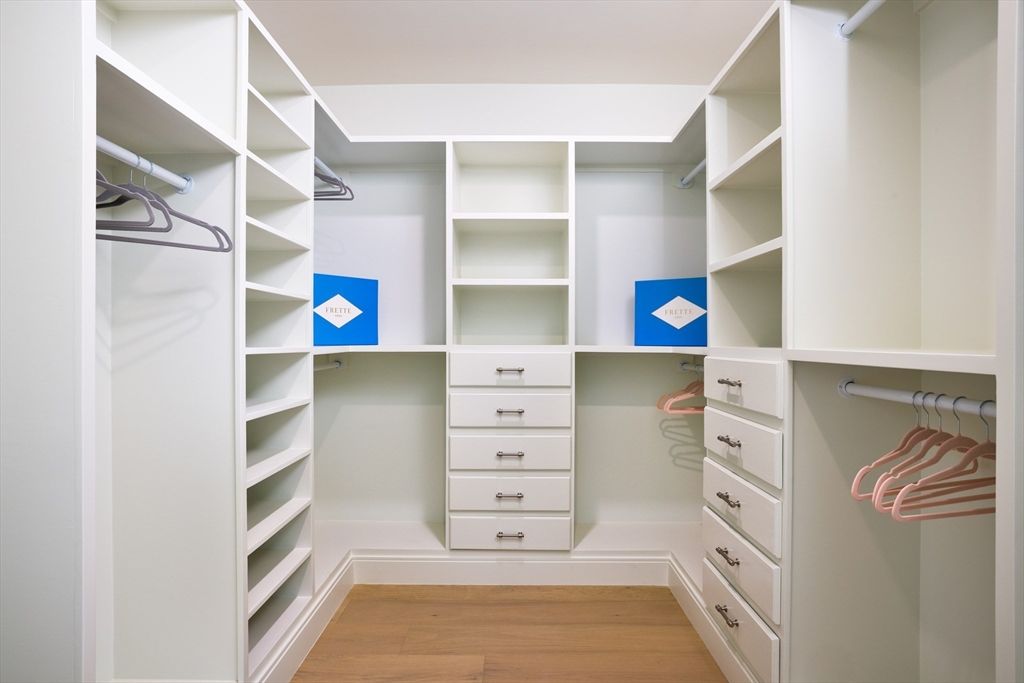 Interior, Walk-in Closets, Wood Texture Flooring