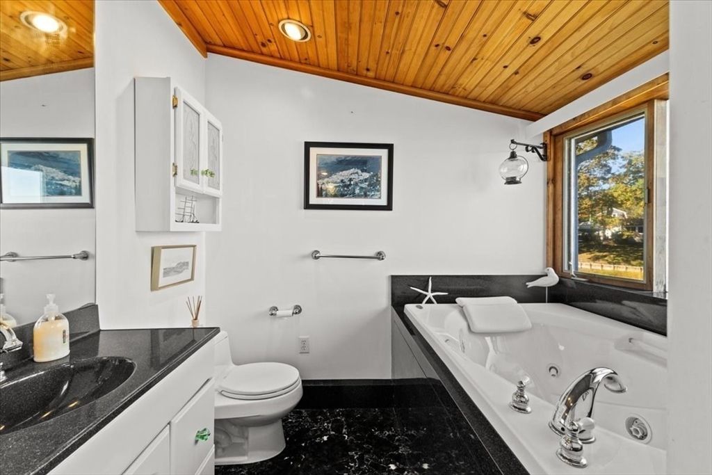Bathroom, Interior, Recessed Lighting, Wooden Ceilings
