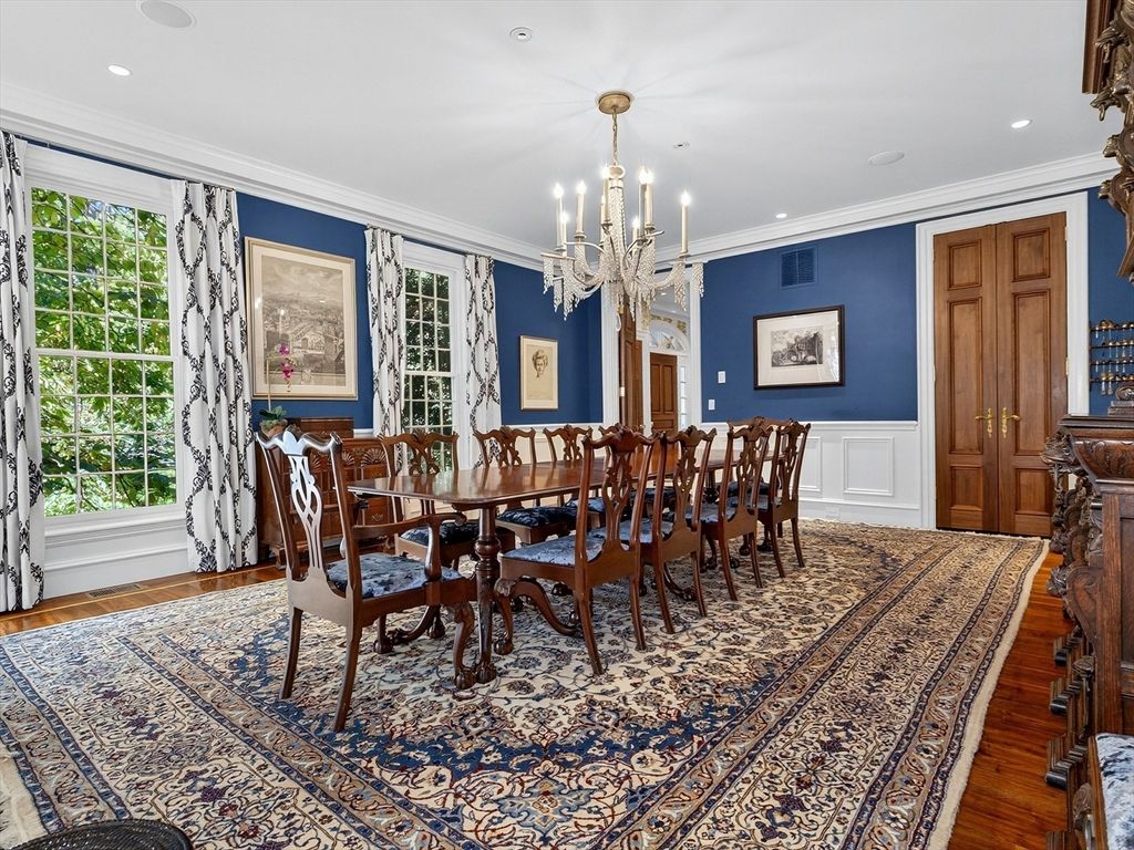 Chandelier, Dining room, Interior, Recessed Lighting, Wood Texture Flooring