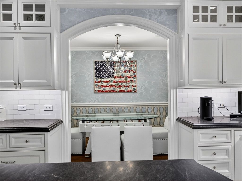 Chandelier, Interior, Kitchen