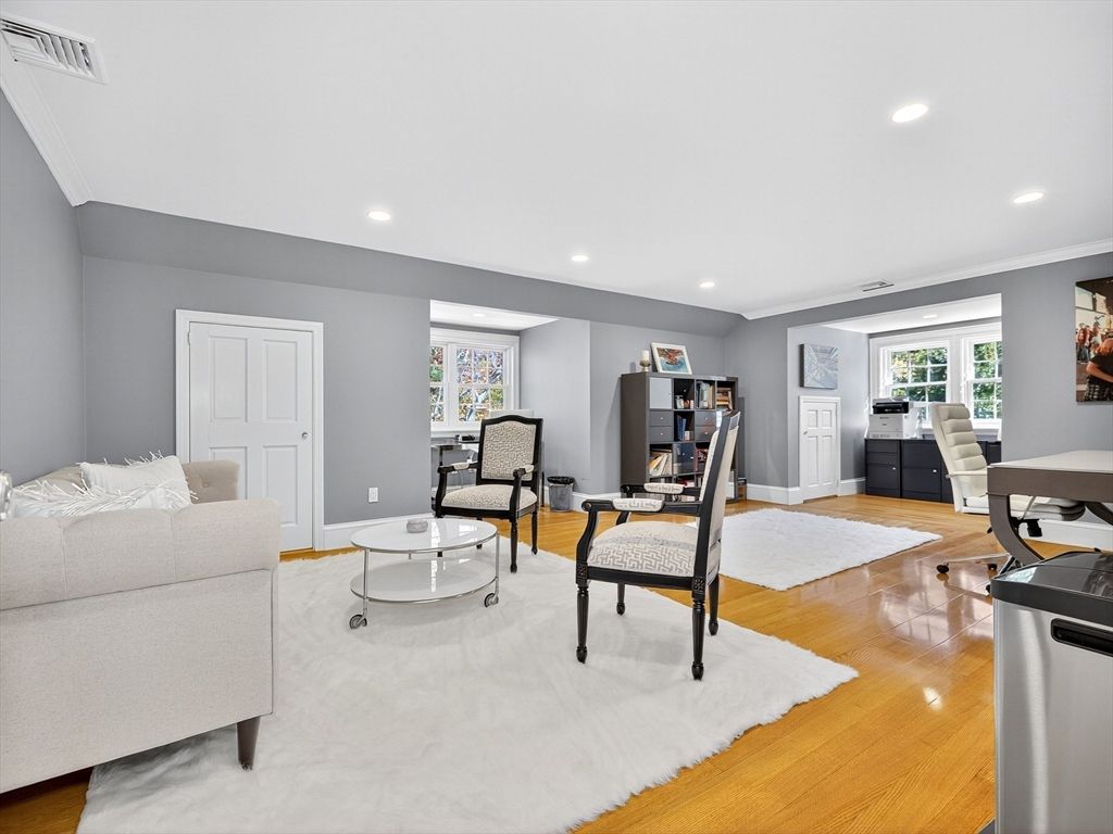 Home Office, Interior, Recessed Lighting, Wood Texture Flooring