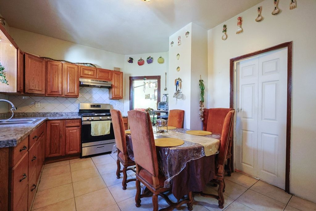Dining room, Interior, Kitchen, Stainless Steel Appliances