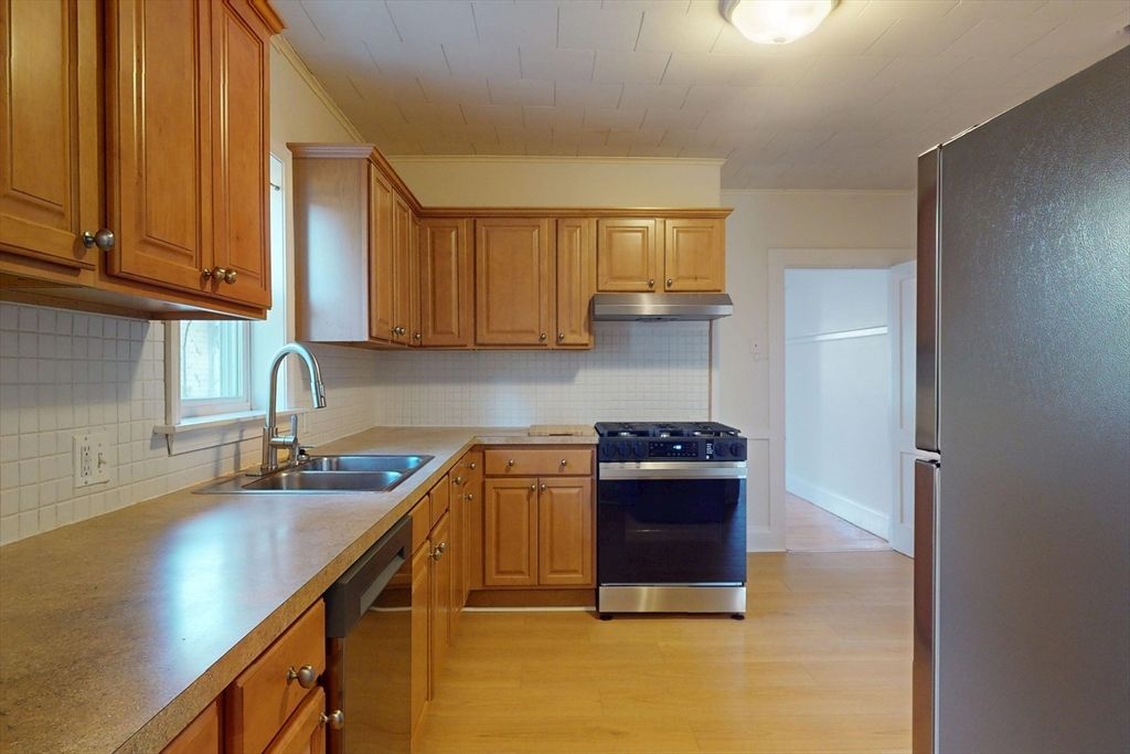 Interior, Kitchen, Stainless Steel Appliances, Wood Texture Flooring